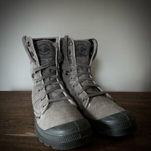 Palladium Men’s Size 10.5 Grey Canvas “Baggy” High-Top Boots - EUC